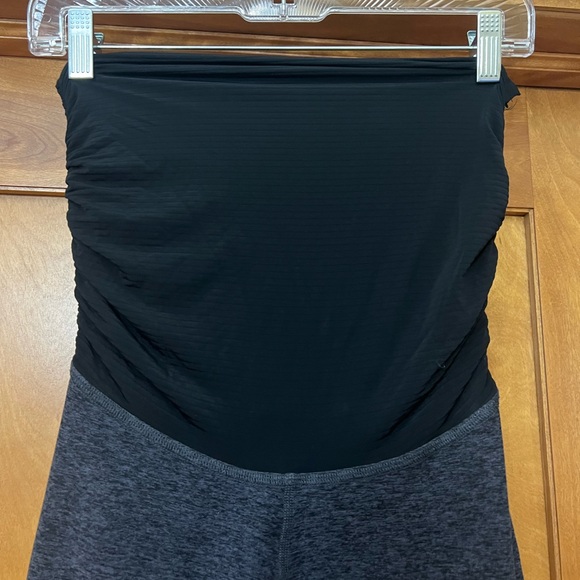Beyond The Bump By Beyond Yoga Gray Space Dye Maternity Leggings Size XS - Picture 2 of 8